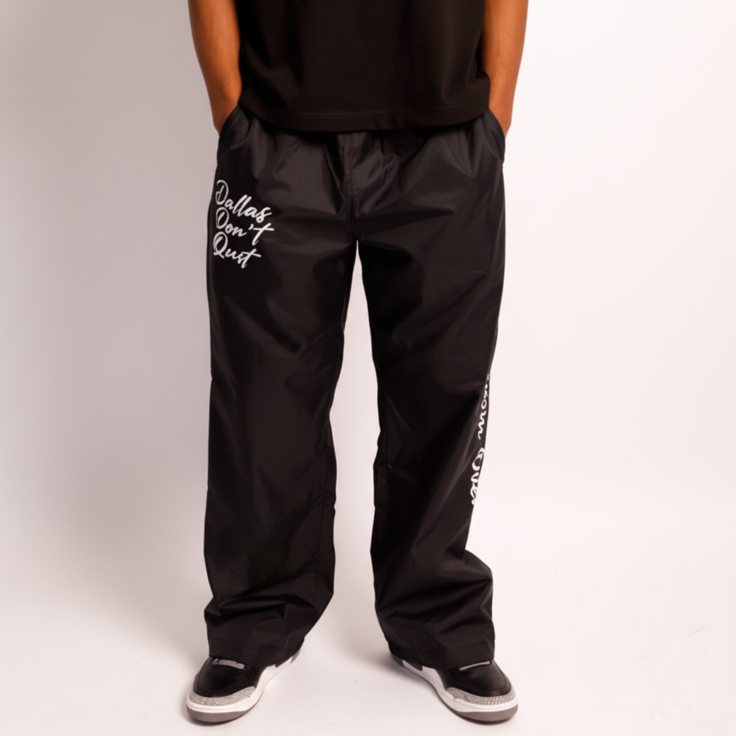 Dallas Don't Quit" Windbreaker Pants (Black)
